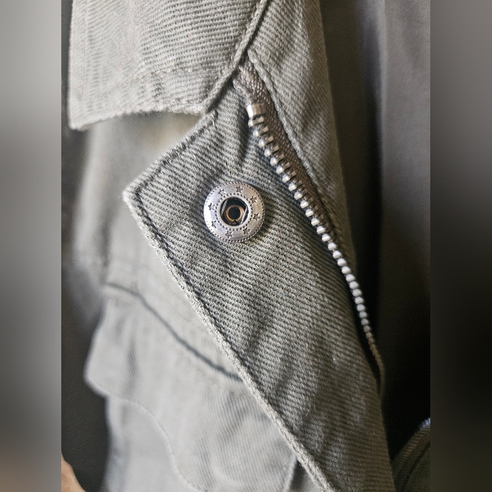 NWOT Levi Strauss & Company Women's Safari Denim Olive Green Utility Jacket - Picture 14 of 16